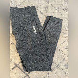 Gym shark leggings